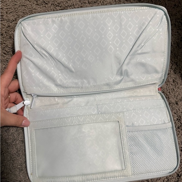 Vera Bradley Multicolor Floral Travel Bag - Picture 4 of 4